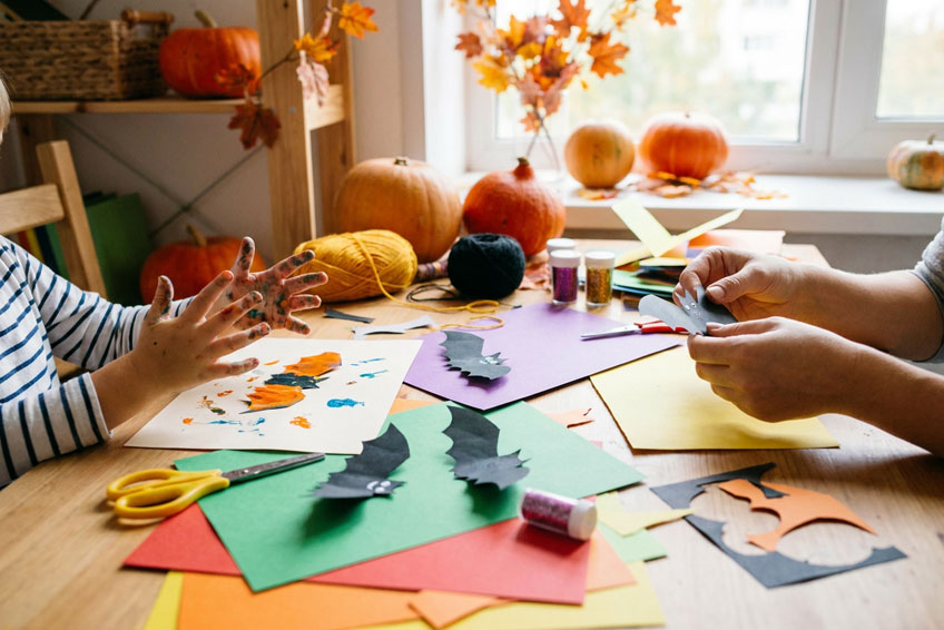 Manualidades divertidas de octubre: monstruos, murciélagos y calabazas de papel