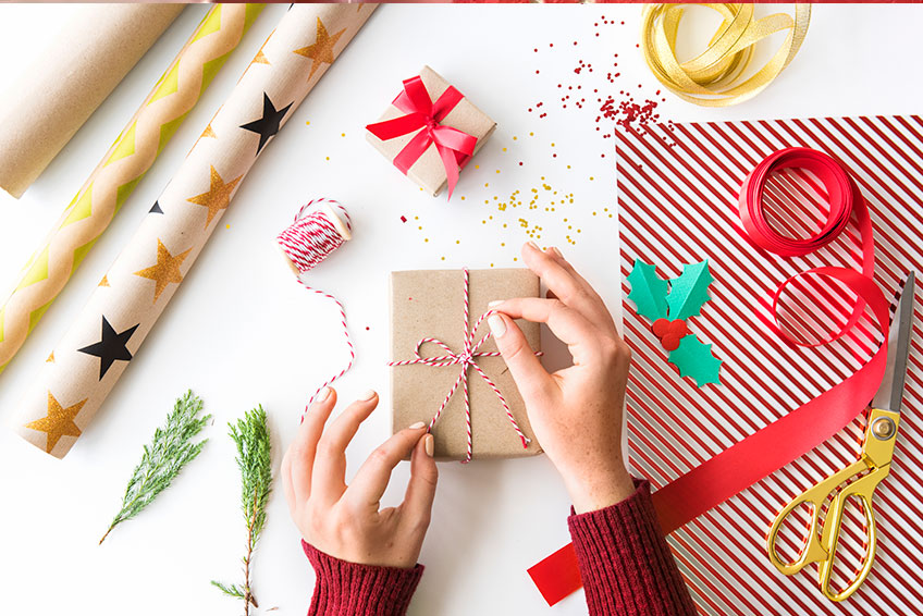 Magia envuelta en papel: 3 formas divertidas de envolver regalos de Navidad